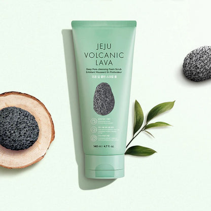 THE FACE SHOP Jeju Volcanic Lava Deep Pore Cleansing Foam Scrub