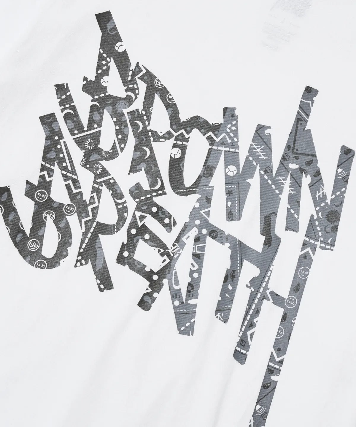 [BrownBreath] PAISLEY TAG TEE - WHITE